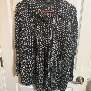 H&M Monochrome Patterned Button Down Shirt